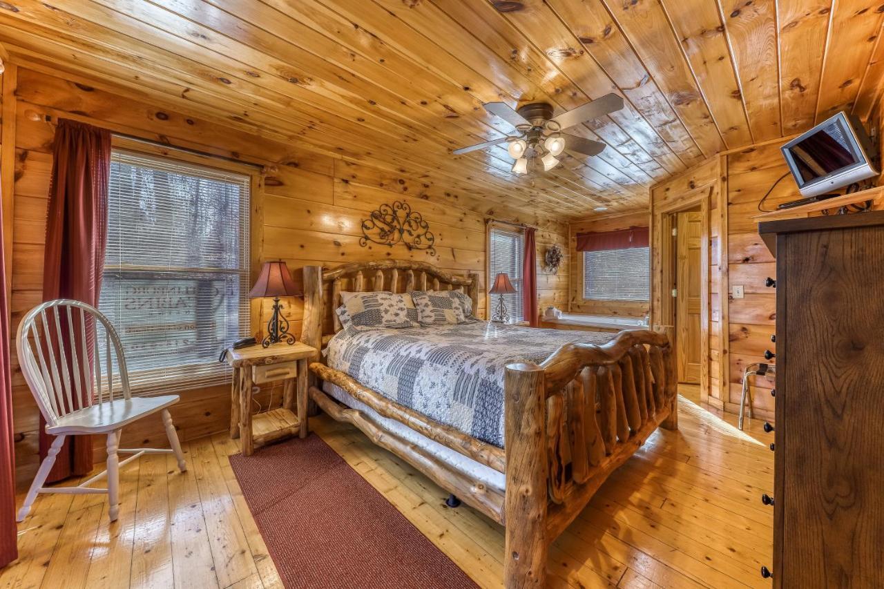 Seasons Of The Heart Villa Gatlinburg Bagian luar foto